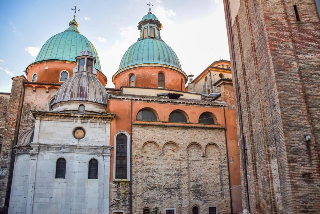 Duomo Luxury Home * * * * * San Paolo Cathedral 트레비소 외부 사진